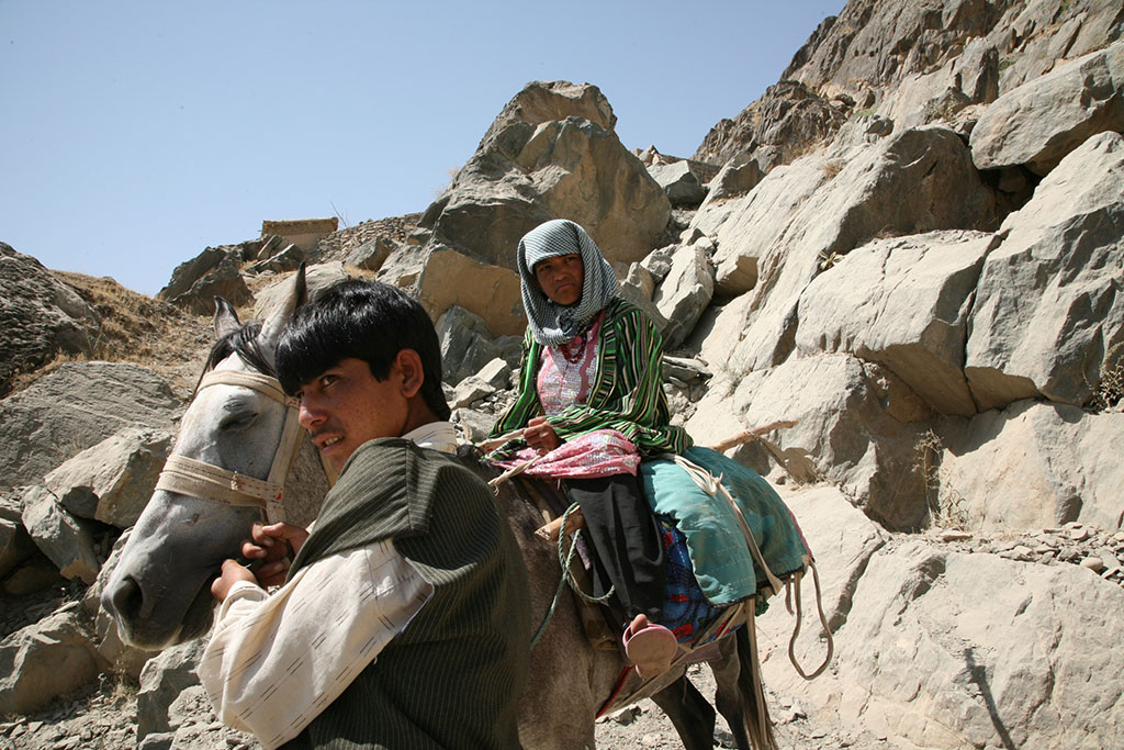 /women_deliver/afghanistan/2a.JPG